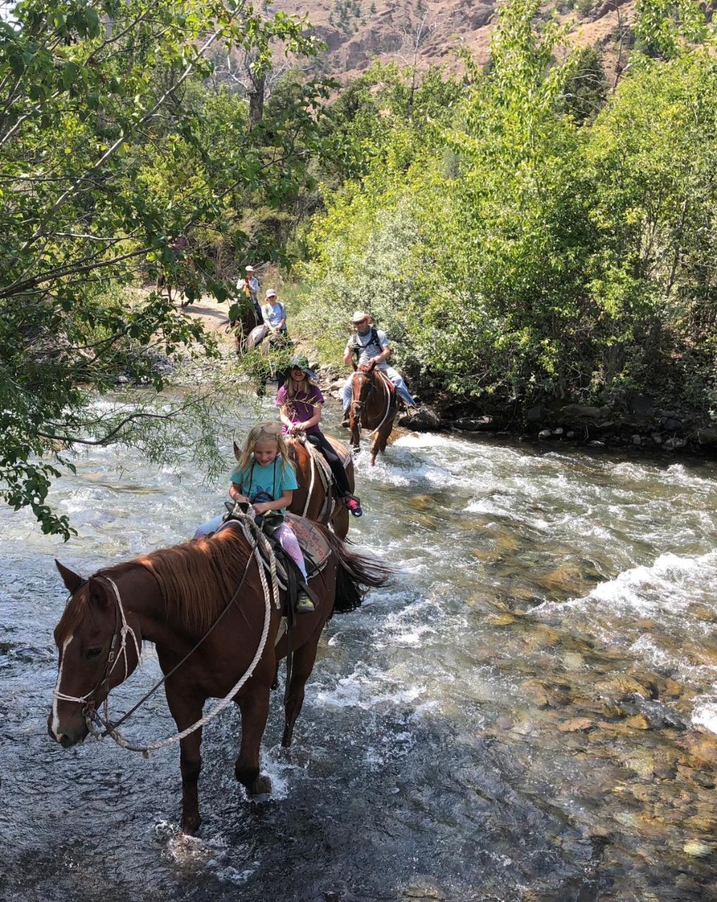 Отель Bill Cody Ranch Экстерьер фото