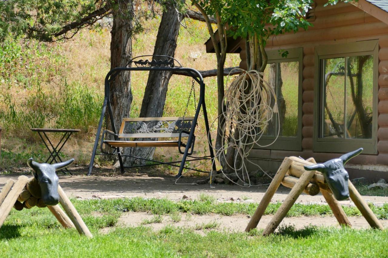 Отель Bill Cody Ranch Экстерьер фото
