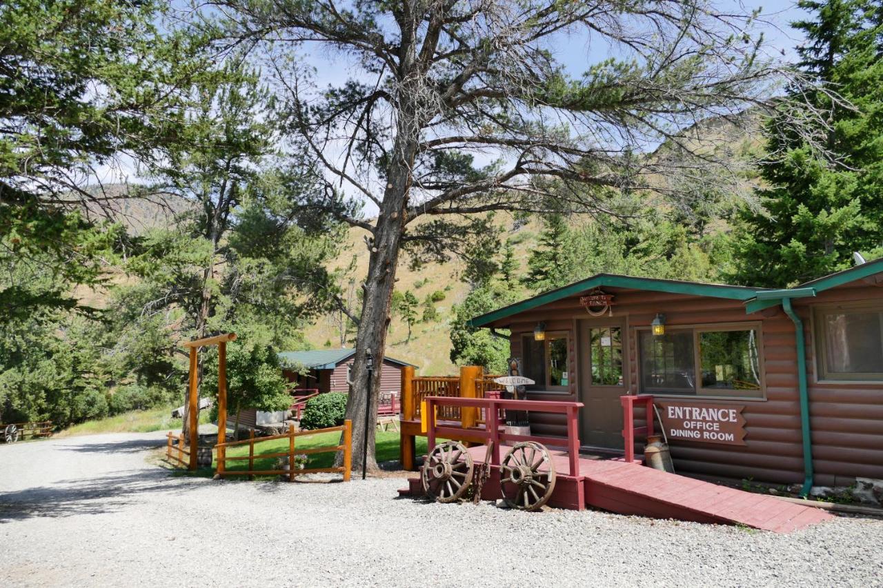 Отель Bill Cody Ranch Экстерьер фото