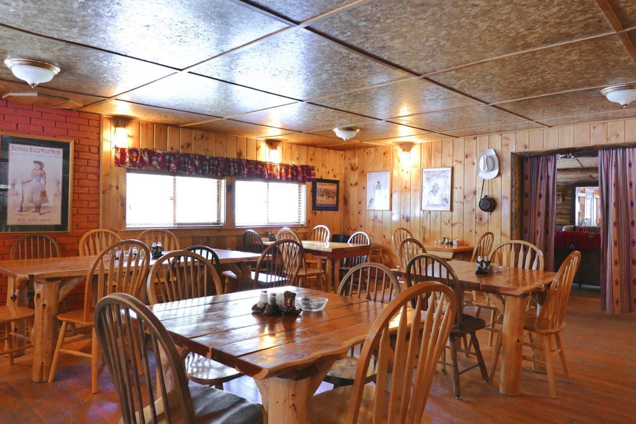Отель Bill Cody Ranch Экстерьер фото