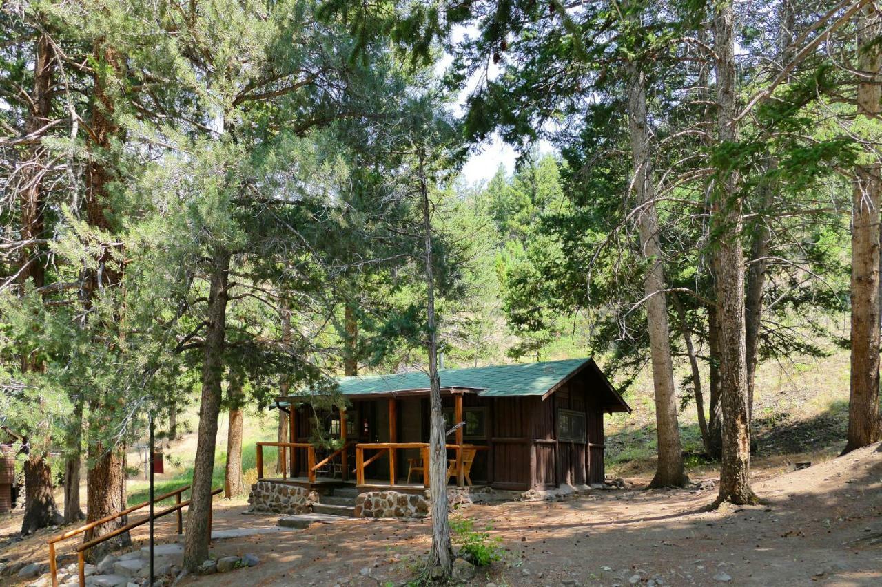 Отель Bill Cody Ranch Экстерьер фото