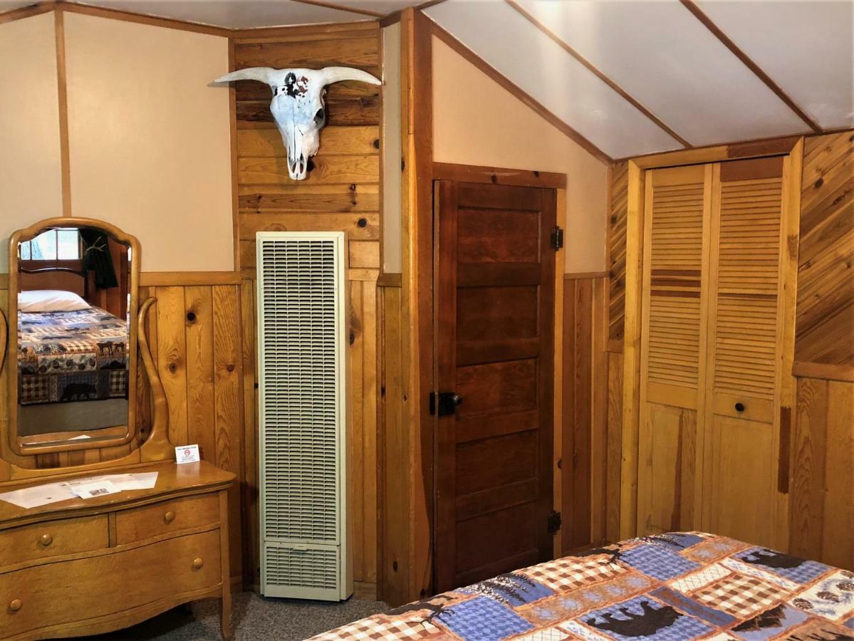 Отель Bill Cody Ranch Экстерьер фото