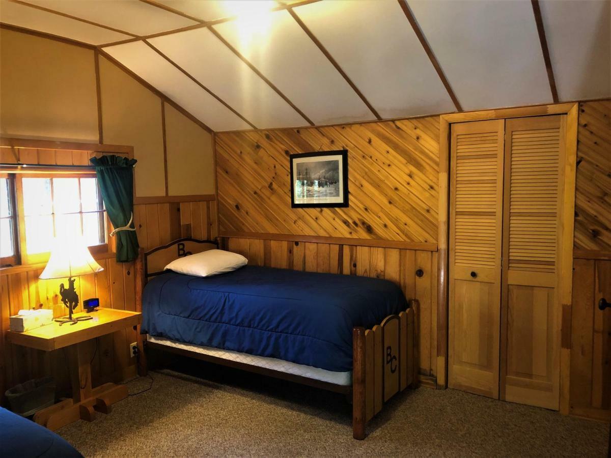 Отель Bill Cody Ranch Экстерьер фото