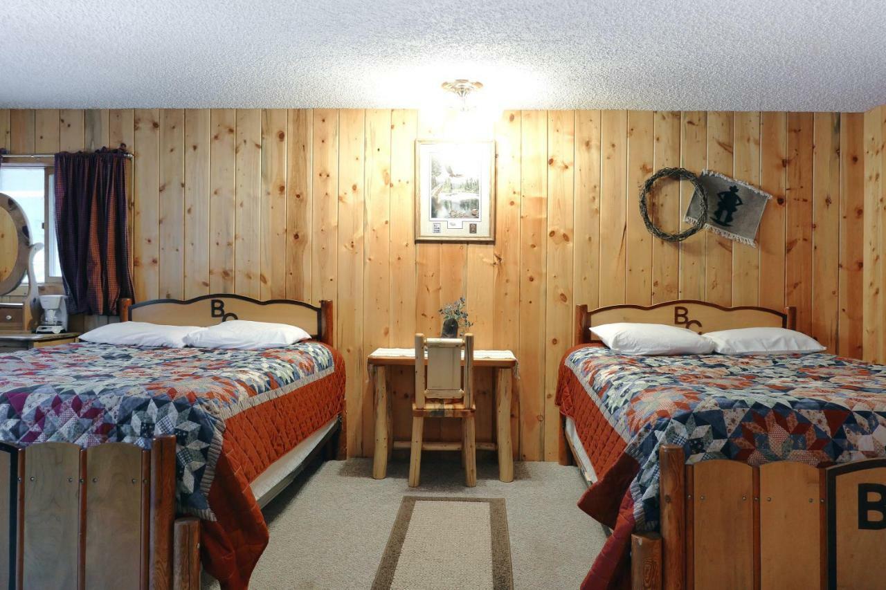 Отель Bill Cody Ranch Экстерьер фото