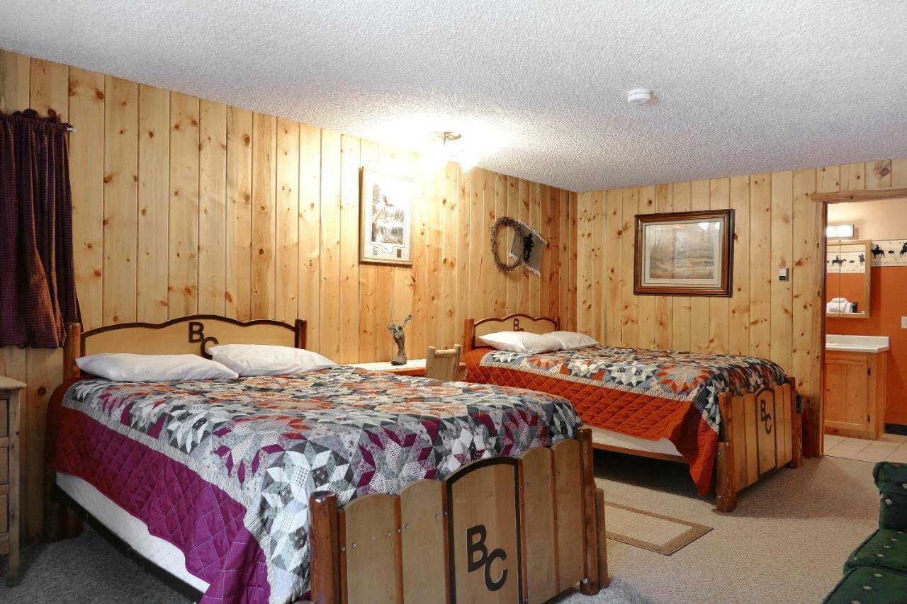 Отель Bill Cody Ranch Экстерьер фото