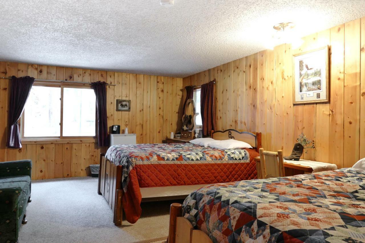 Отель Bill Cody Ranch Экстерьер фото