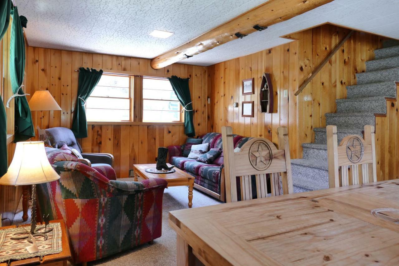 Отель Bill Cody Ranch Экстерьер фото